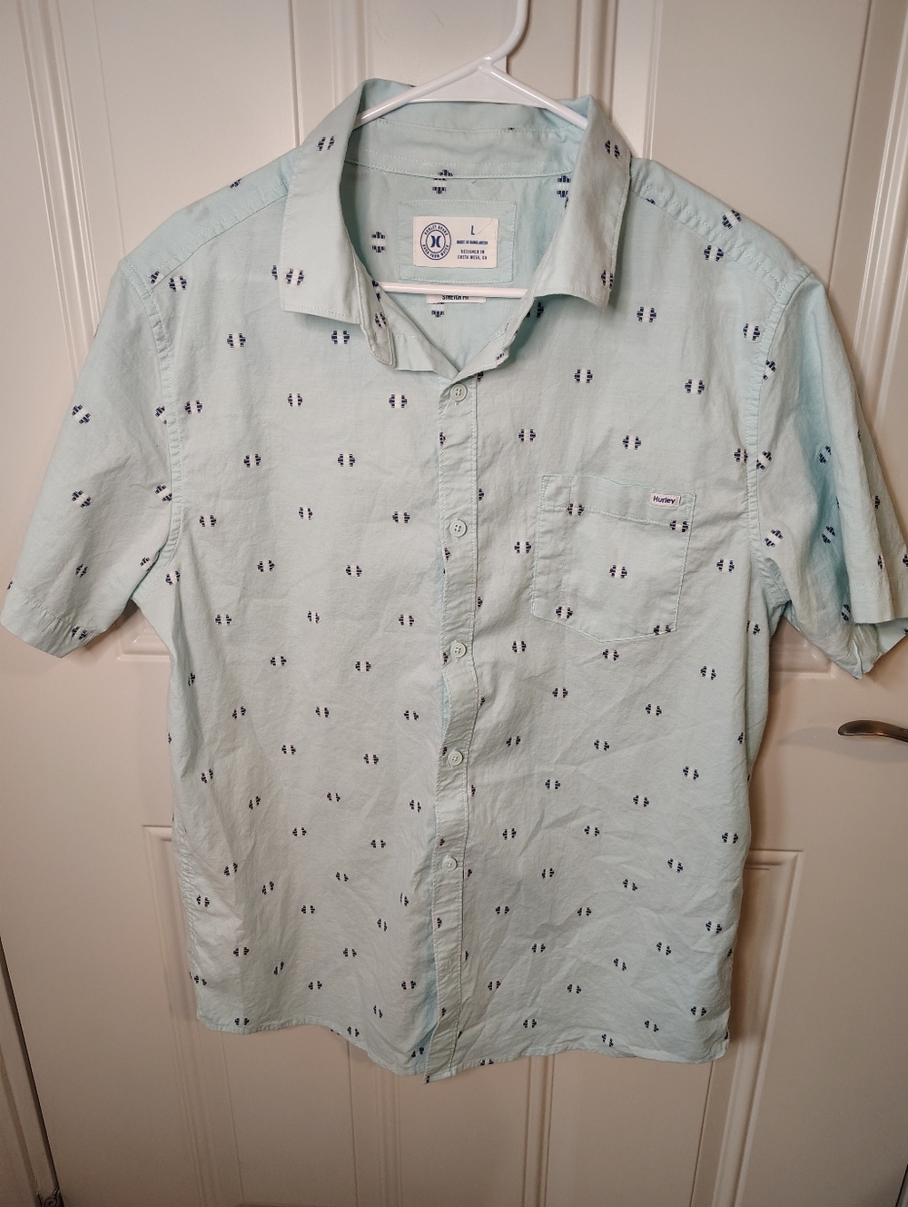 Hurley Size Large Short Sleeve Button Up Shirt Patterned Print Collared
